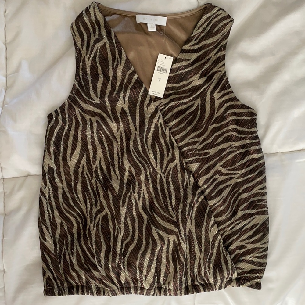 NWT Anthropologie Sleeveless Blouse Small